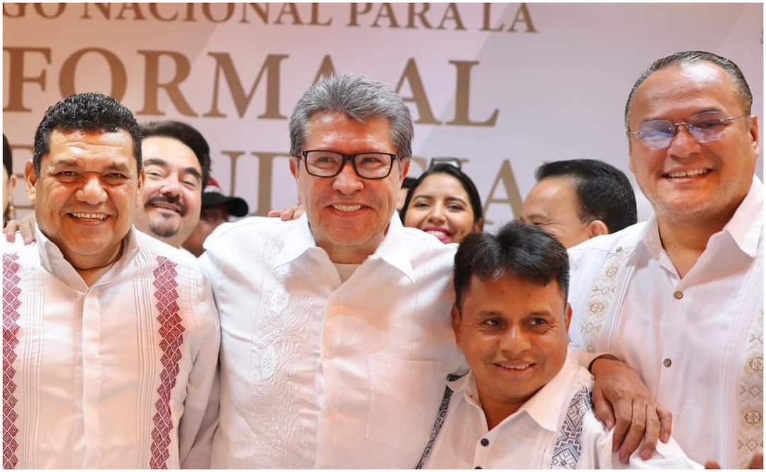 Ricardo Monreal, junto al gobernador electo de Tabasco Javier May y otros morenistas. Foto: Tomada de Facebook