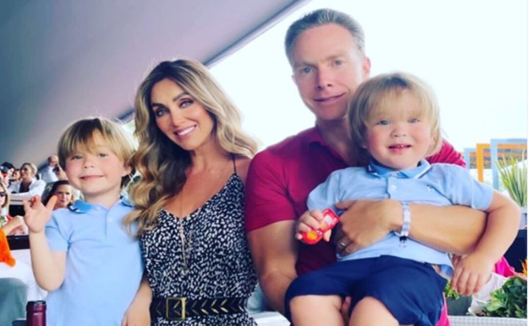 Madre de familia (Foto: Instagram)
Tiene dos hijos junto a su esposo Manuel Velasco. Manuel, nacido en enero de 2017 y Emiliano, nacido en febrero de 2020. (En la foto, la pareja posando en mayo de 2022).