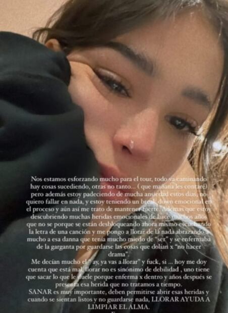 Danna Paola aplaza concierto por depresión y sus fans le envían mensajes de apoyo