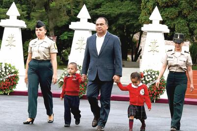 Reconoce Astudillo a las Fuerzas Armadas en Guerrero