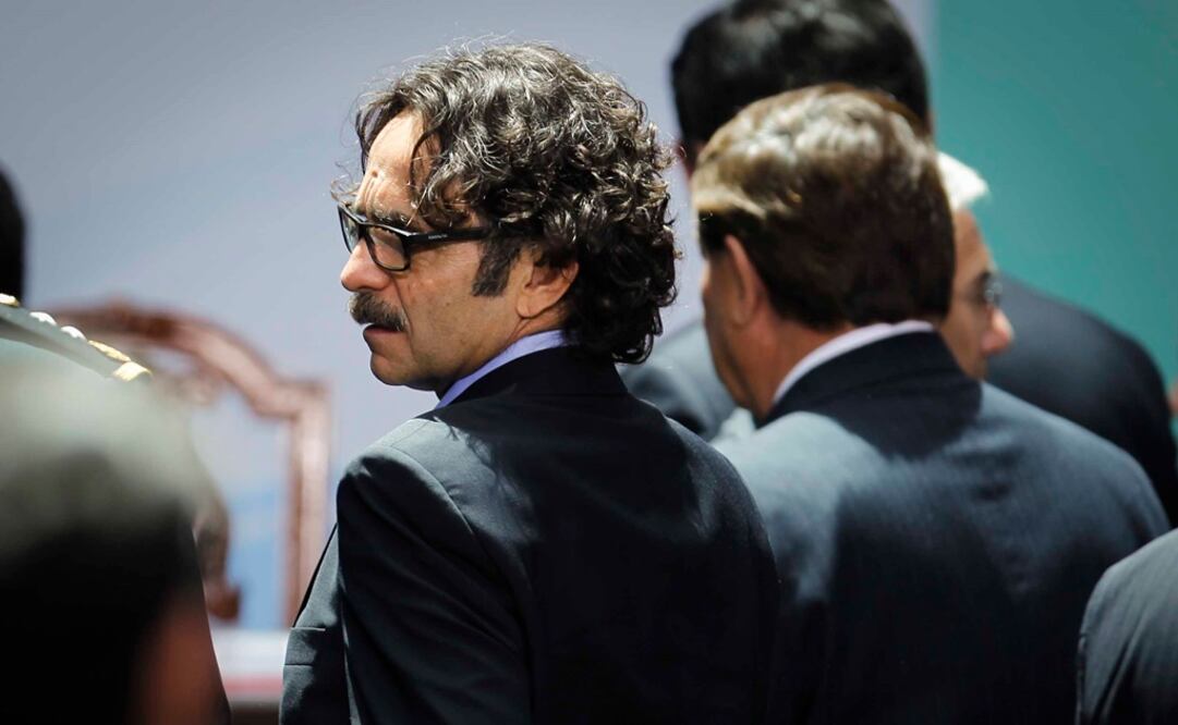 En el material impugnado el ex aspirante presidencial aliancista aparece en una combi y pide mejor transporte y seguridad. /Archivo - EL UNIVERSAL