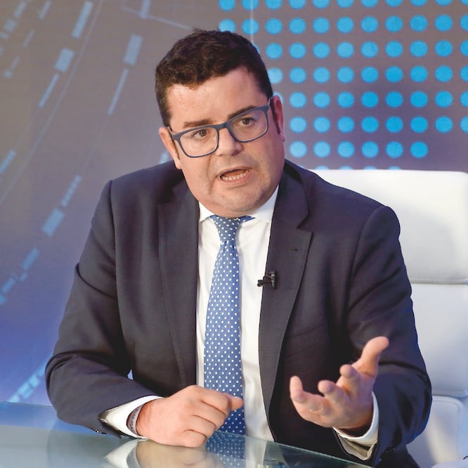 Alfonso Domínguez, consejero de Administración Pública y Hacienda del gobierno de La Rioja, sugiere entrar de lleno a la agenda digital ante la transformación que se registra en el sector laboral. (YADÍN XOLALPA. EL UNIVERSAL)