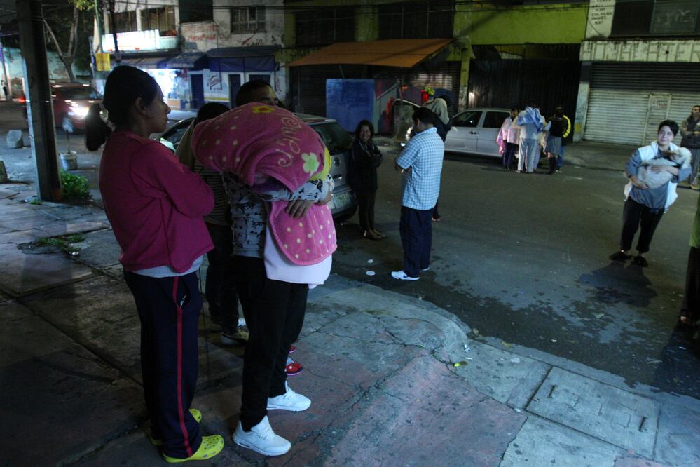 En el DF, el sismo fue prácticamente imperceptible, de acuerdo con reportes (EFE)