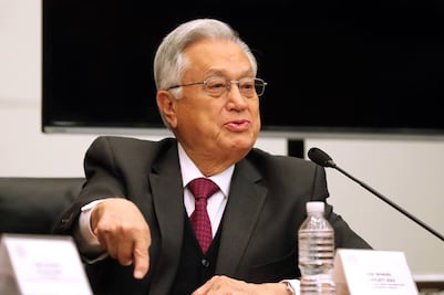 Bartlett escondió 12 empresas en la declaración 3de3