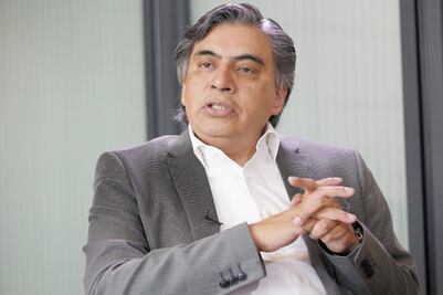 Otro miembro se puede unir a Esquivel para bajar la tasa