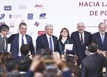 Promete AMLO aumentar presupuesto a tecnología