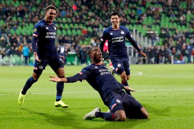 PSV le remonta en el final al Groningen