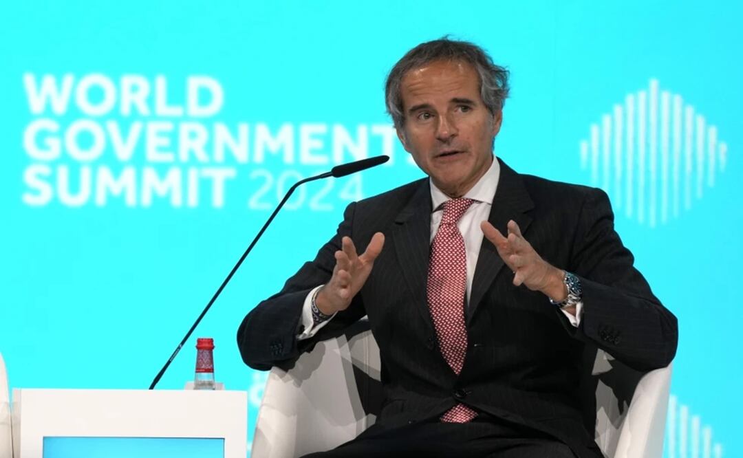 Rafael Mariano Grossi, director general del Organismo Internacional de la Energía Atómica, habla en la Cumbre Mundial de Gobiernos en Dubái, Emiratos Árabes Unidos. Foto: AP