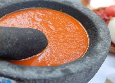 Prepara salsas y antojitos con insectos