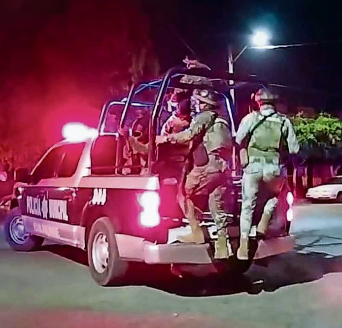 Fuerzas federales y estatales realizan operativos especiales para dar con los agentes desaparecidos en Cajeme. Foto: Especial