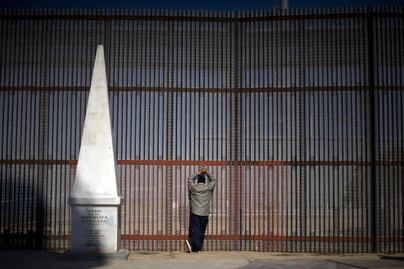 Muro de Trump no nos detendrá: indocumentados en frontera mexicana