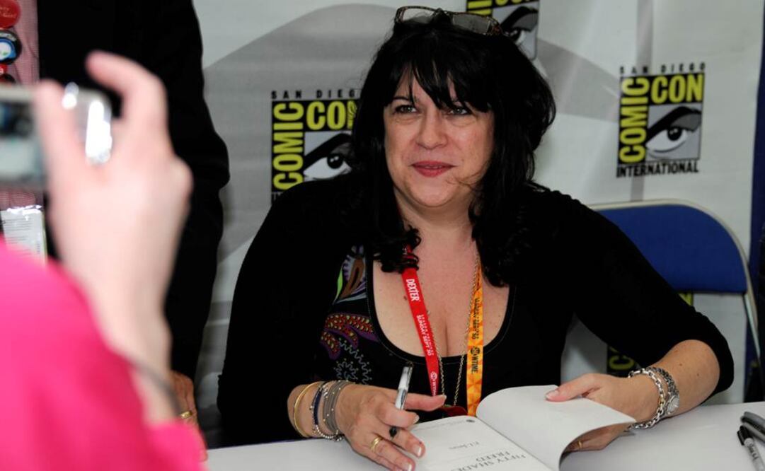 En la introducción de "Grey", James, con una fortuna estimada en 75 millones de libras (unos 116 millones de dólares), explica que la escribió por las repetidas peticiones de sus seguidores. FOTO: Archivo/AP