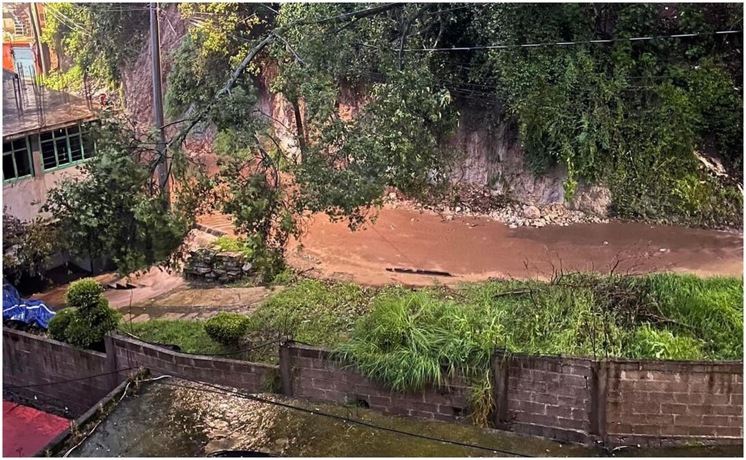 Un cerro se desgajó en la comunidad de San Luis Ayuca, Edomex. Foto: Especial
