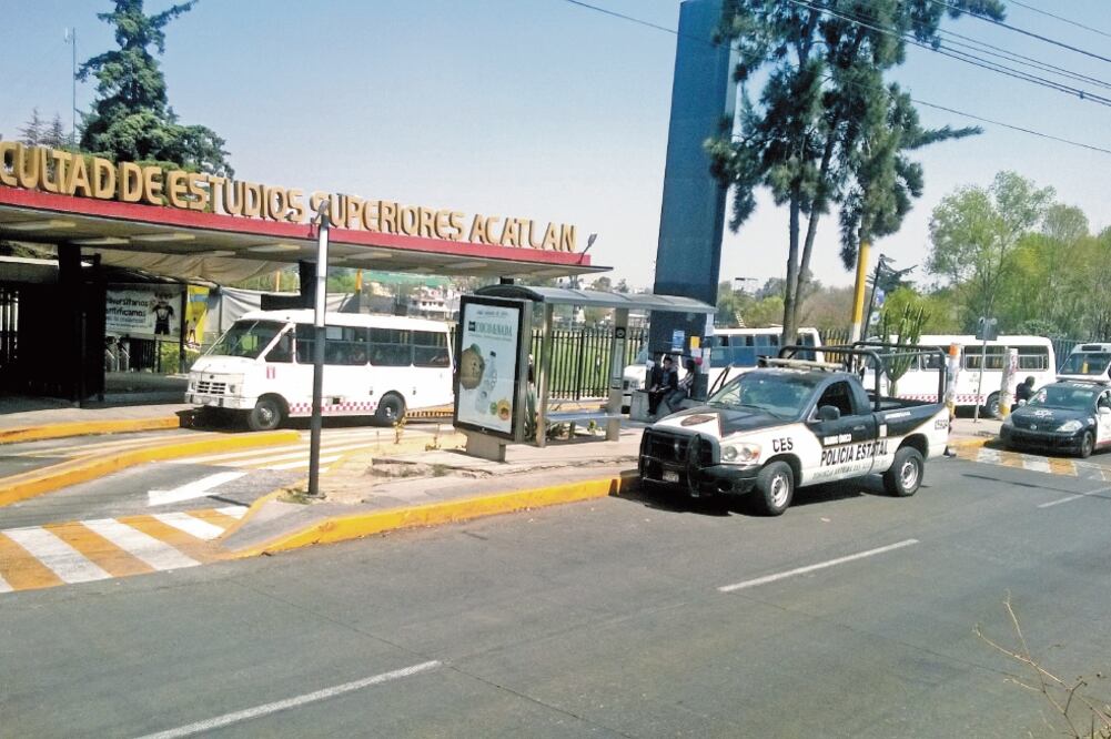 El operativo tiene como finalidad hacer más seguros los trayectos de estudiantes de la escuela a los medios de transporte más cercanos. En esta primera etapa se atenderán 29 planteles de la UNAM y 24 del IPN. / ARCHIVO EL UNIVERSAL