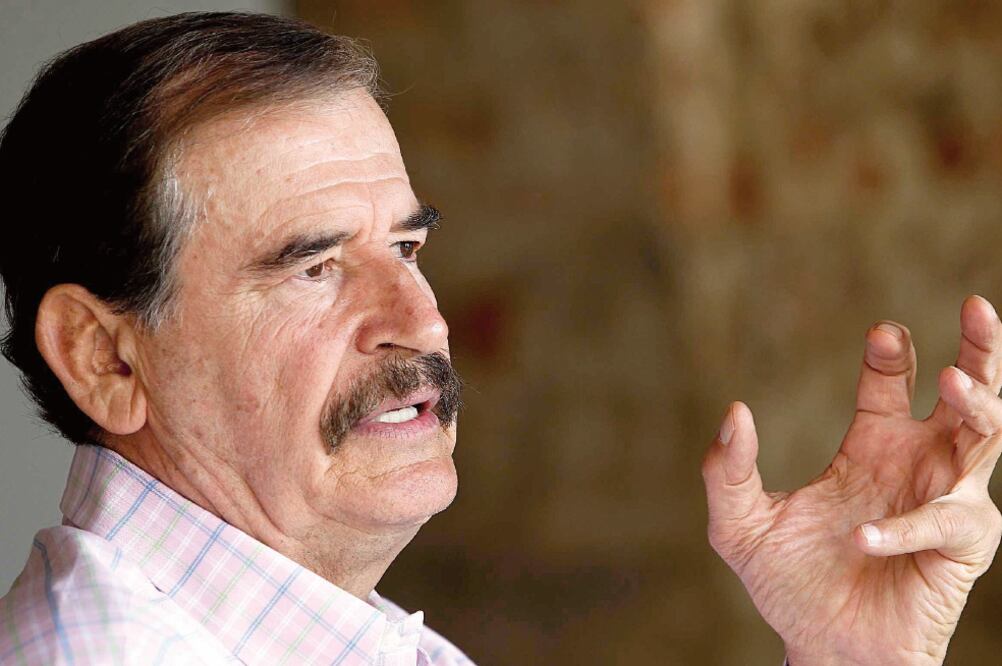 Chocan Fox y Trump por muro fronterizo