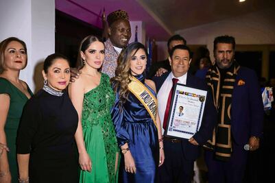 Dan a María Teresa Ealy Díaz Premio Nacional de Excelencia Profesional