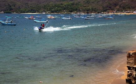 Barco se hunde y derrama diésel en bahía de Acapulco