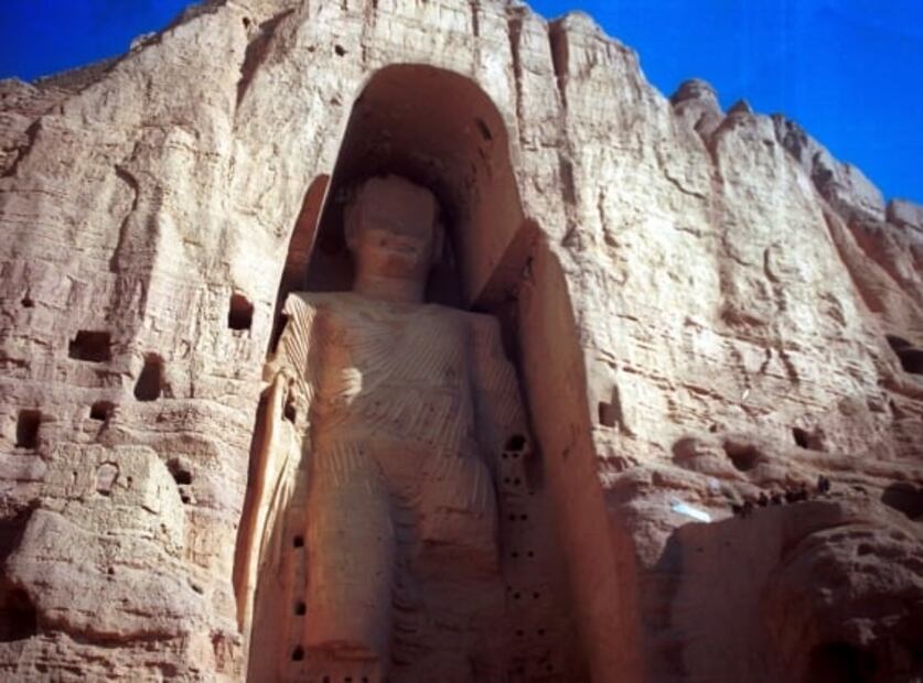 Talibanes vigilan lugar donde se econtraban los budas de Bamiyán, patrimonio cultural destruido