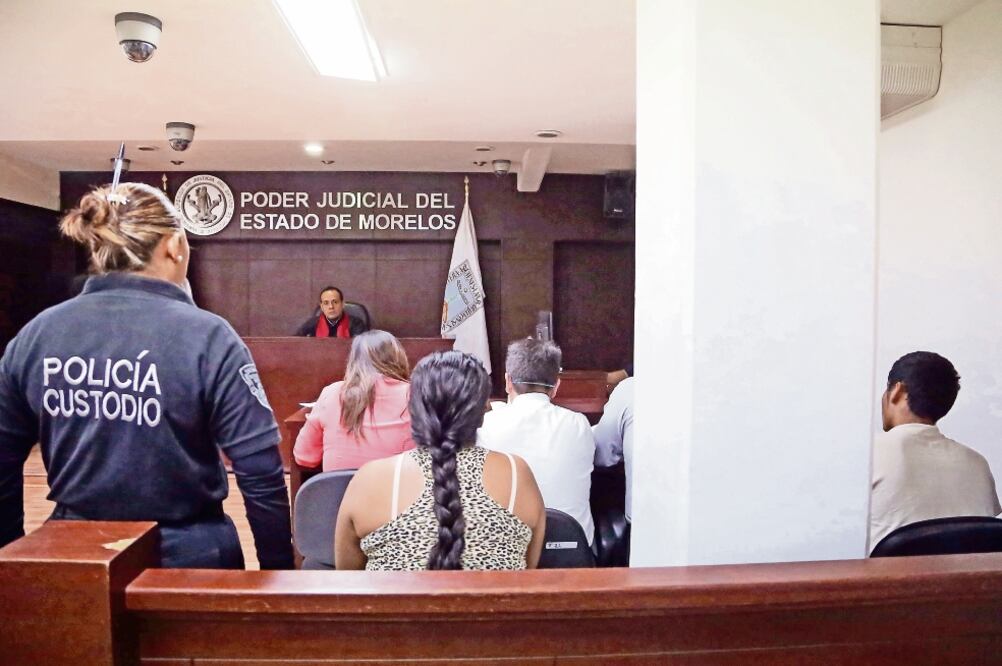 El juez imputó a los dos adultos por homicidio calificado en agravio de la alcaldesa de Temixco, por lo que continuarán su proceso internados en el Centro Estatal de Reinserción Social (Cereso) Morelos (CIUDADANOS MX)
