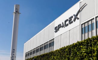 SpaceX se desploma más de 12% en Wall Street; caída llega tras publicación de sus resultados trimestrales
