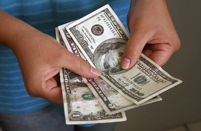 Salario aumentará el 1 de enero a 11 dólares la hora en California