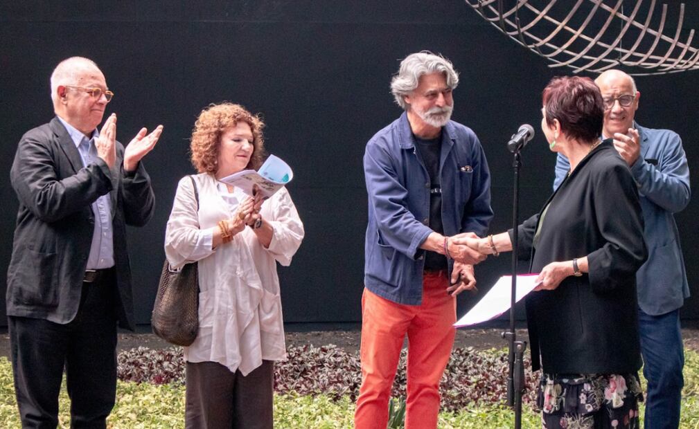 Knut Pani, artista visual mexicano, presenta su exposición "Habitar el paisaje".
Foto: Seminario de Cultura Mexicana, cortesía