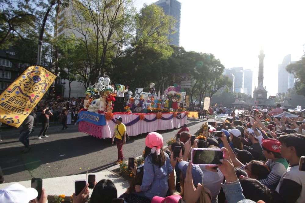 El Gran Desfile de Día de Muertos contará con más de 5 mil 800 participantes en 37 contingentes. Foto: Archivo EL UNIVERSAL