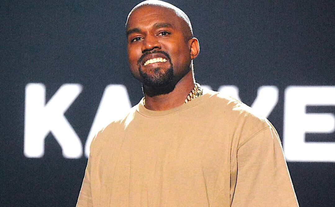 Grupos antisemitas cuelgan pancartas en una carretera de Los Ángeles para apoyar a Kanye West