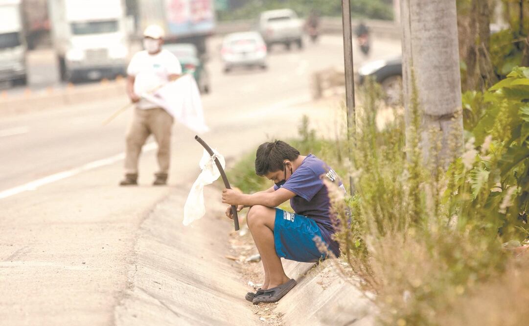 Las personas consideradas vulnerables son aquellas que reciben entre 110 y hasta 260 pesos al día por habitante de la familia. Foto: Esteban Biba. EFE