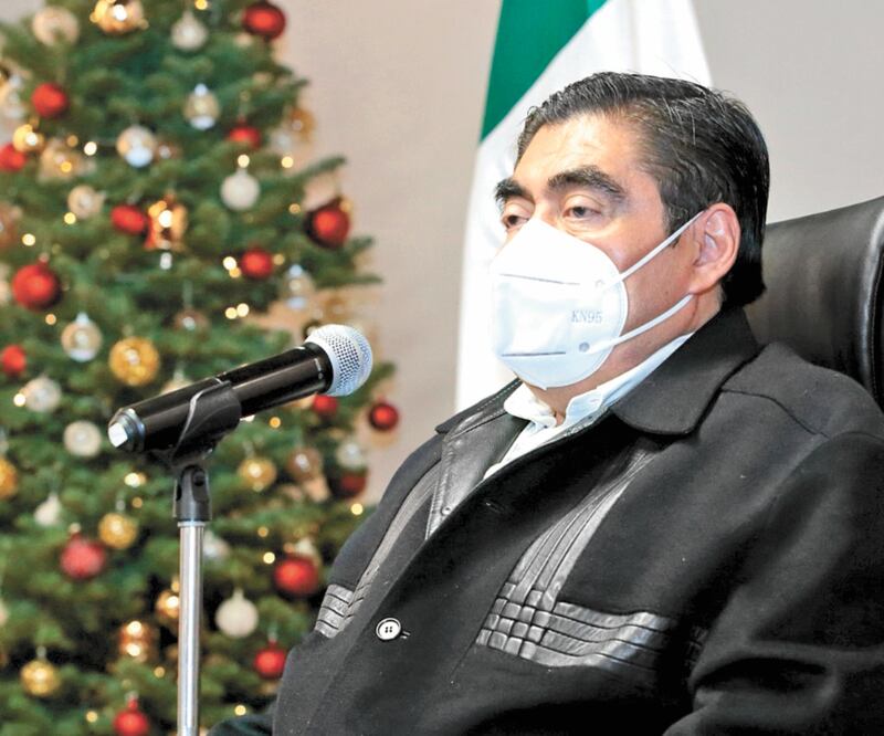 Miguel Barbosa cuestionó si el regreso a las aulas es una decisión que puede tomar un estado, pasando por alto a la Federación. Foto: Especial