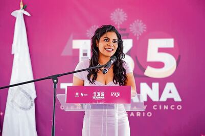 Alcaldesa de Tijuana hace “VIP” elevador y niega paso a regidora