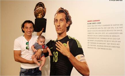Andrés Guardado es inmortalizado por el PSV
