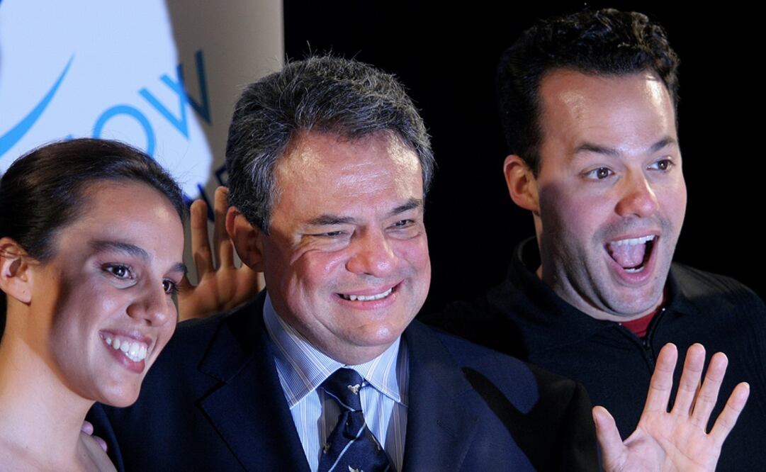 José José se fue distanciado de sus hijos mayores