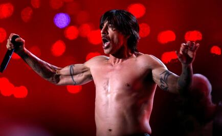 Hospitalizan a vocalista de RHCP