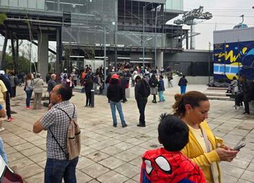 VIDEOS: Decenas de personas hacen fila durante horas para ser los primeros en usar la Línea 3 del Cablebús