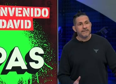 "Hasta en coma podría rematar la sección", bromea David Páramo con Ciro Gómez Leyva en su regreso a tv
