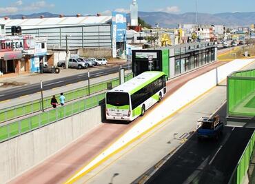 Tuzobús, en ruta de ser un "elefante blanco"