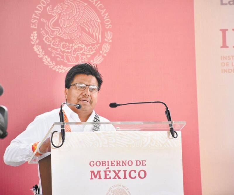 Adelfo Regino Montes acompañó al Titular del Ejecutivo federal en su gira por comunidades indígenas en Durango, Jalisco y Nayarit. Foto/TOMADA DE REDES
