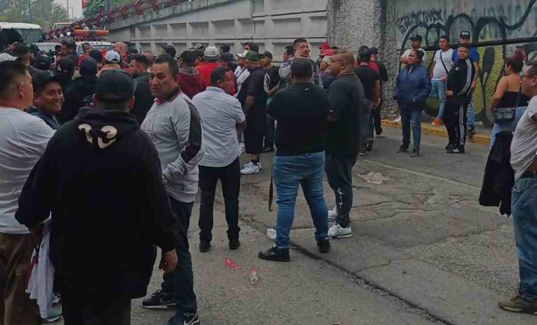 Cerca de 160 operadores y sus unidades se manifestaron. Foto: Especial