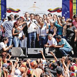 Amedrentan a líder de la oposición en Venezuela 