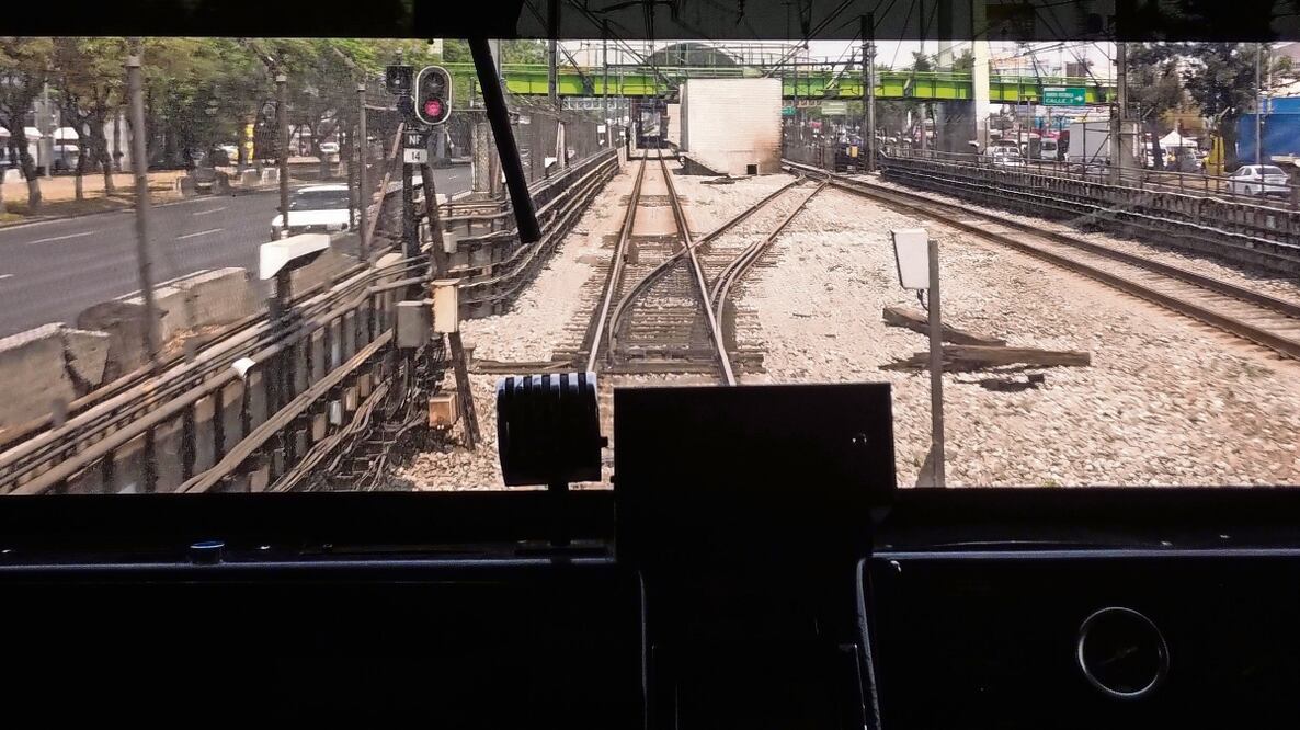 La Línea A del STC que va de Pantitlán a La Paz requiere mantenimiento frecuente del sistema de vías, indica reporte.