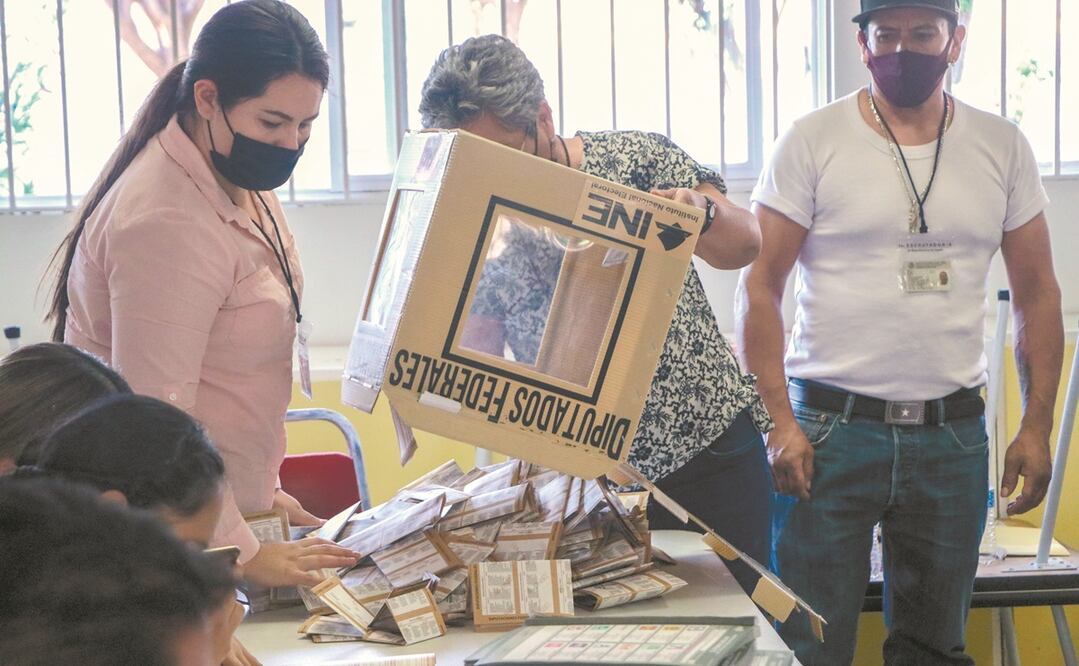 Este martes se concluyó 100% el cómputo distrital de los votos. Foto: PAVEL JURADO. XINHUA