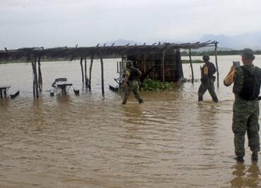 'Marty' leaves floods and mudslides in Guerrero