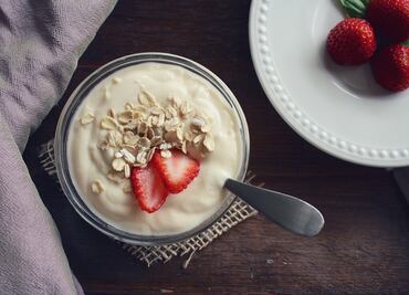 El alimento de compuesto lácteo que ayuda al correcto funcionamiento de la microbiota intestinal