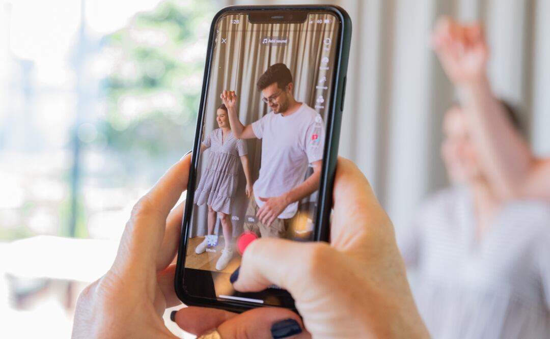 "TikTok está adoptando medidas pioneras en el sector para respetar la soberanía europea de datos", dijo Theo Bertram, vicepresidente de Políticas Públicas y Relacionales Gubernamentales. Foto: Unsplash