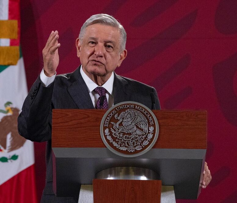 No descarta AMLO crear fiscalía para atender feminicidios