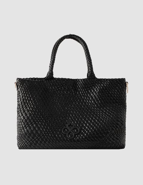 Este bolso tipo Satchel de Jaime Ibiza tiene un diseño espacioso para guardar todo lo que necesitas. Foto: Cortesía Jaime Ibiza
