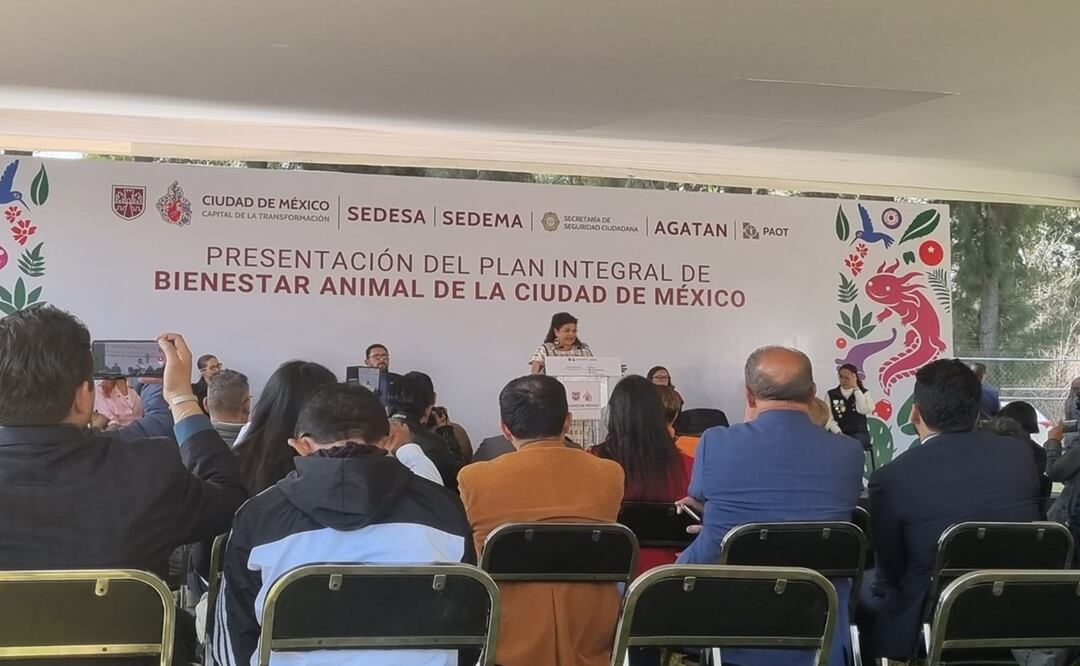Clara Brugada anuncia nueva Fiscalía contra Maltrato Animal en CDMX y 200 nuevos parques para perros. Foto: Frida Sánchez