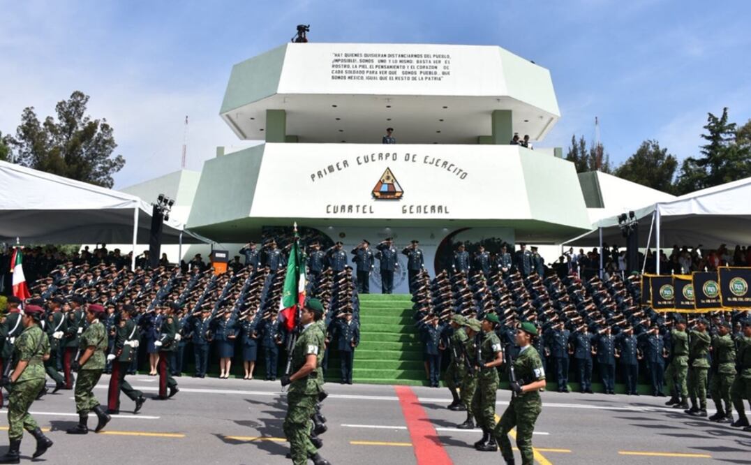 Salvador Cienfuegos Zepeda, titular de la Sedena, presidió la “Ceremonia de Ascensos de la Promoción Especial, de Sargentos Primeros Especialistas, Reclasificación y Veteranización 2018”, en el Campo Militar Número 1-A. Foto: Especial