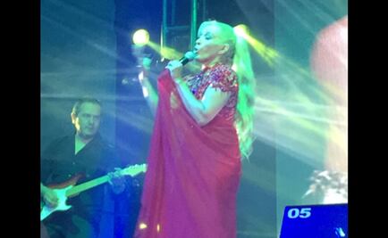 Yuri se entrega a sus fans de Cancún